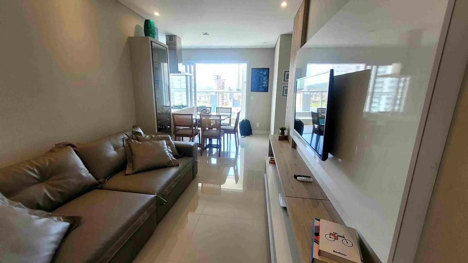 Ap Luxo Vista Mar Latitude 26 Lägenhet Piçarras Brasilien